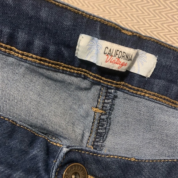 California Vintage Dark Blue Ankle Jeans. Lots of stretch. Size 20. EUC. - Picture 5 of 6